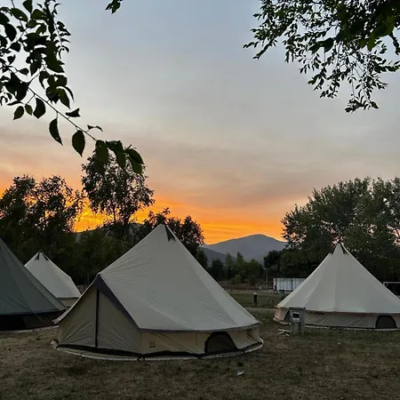 Yokai Camp Y Glamping En El Bierzo * Lillo del Bierzo