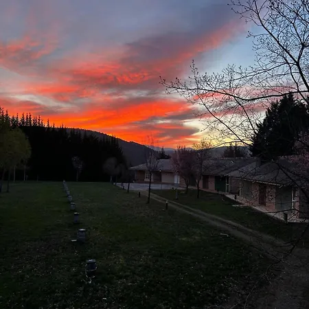 Yokai Camp Y Glamping En El Bierzo Lillo del Bierzo