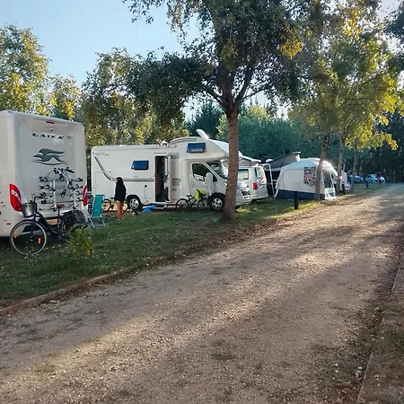 Yokai Camp Y Glamping En El Bierzo * Lillo del Bierzo