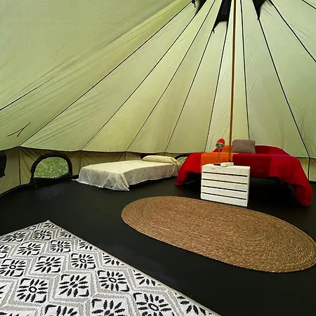 Yokai Camp Y Glamping En El Bierzo * Lillo del Bierzo