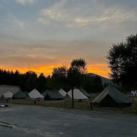 Κάμπινγκ Yokai Camp Y Glamping En El Bierzo